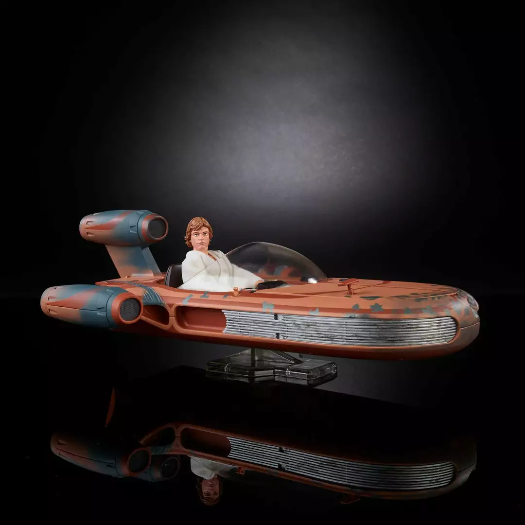 Star Wars The Black Series Luke Skywalker Landspeeder & Figure 4 Star Wars The Black Series Luke Skywalker Landspeeder & Figure