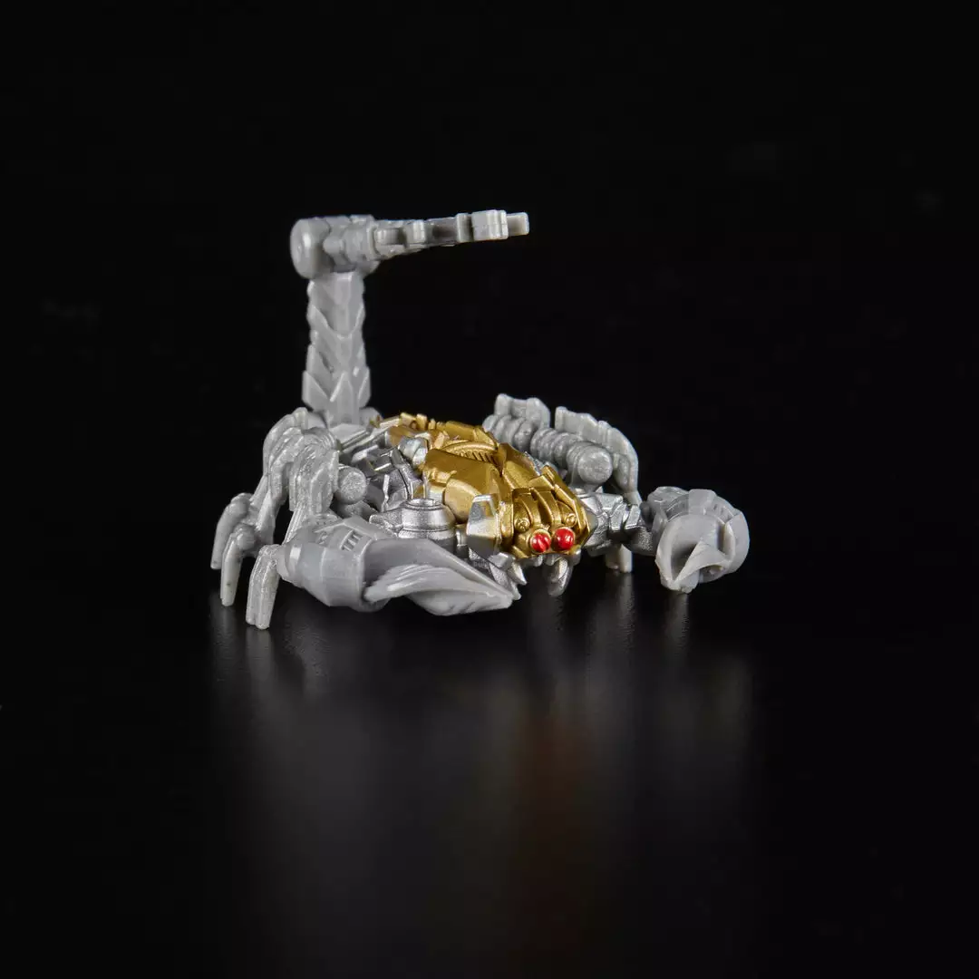 Transformers Studio Series 08 Leader Class Movie 1 Decepticon Blackout Figure 9 Transformers Studio Series 08 Leader Class Movie 1 Decepticon Blackout Figure