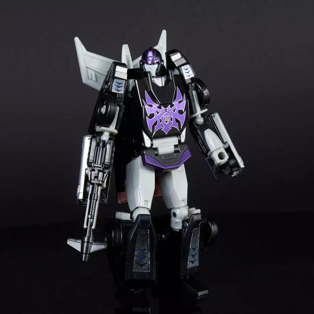 Transformers: Generations Power Of The Primes Leader Evolution Rodimus Unicronus Figure 4 Transformers: Generations Power Of The Primes Leader Evolution Rodimus Unicronus Figure