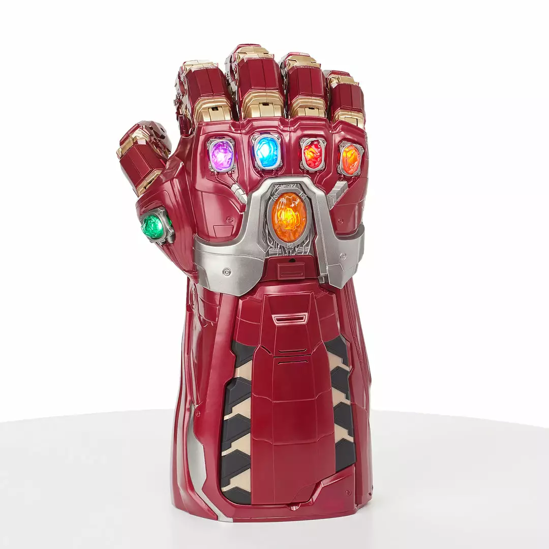 Marvel Legends Series: Endgame Electronic Power Gauntlet 3 Marvel Legends Series: Endgame Electronic Power Gauntlet
