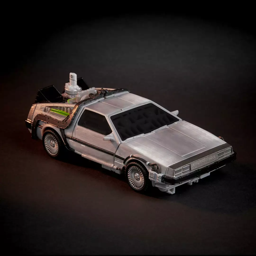 Transformers Generations Collaborative: Back To The Future Mash-Up, Gigawatt Figure Back In Stock 6 Transformers Generations Collaborative: Back To The Future Mash-Up, Gigawatt Figure Back In Stock
