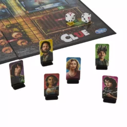 Hasbro Gaming Clue: Ghostbusters Edition Game
