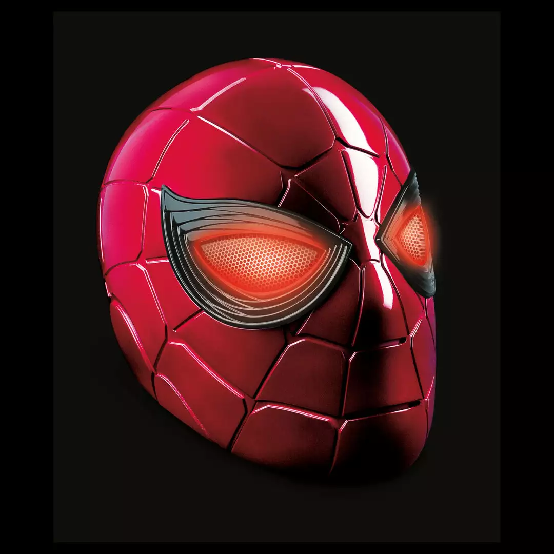 Marvel Legends Series Iron Spider Electronic Helmet 5 Marvel Legends Series Iron Spider Electronic Helmet