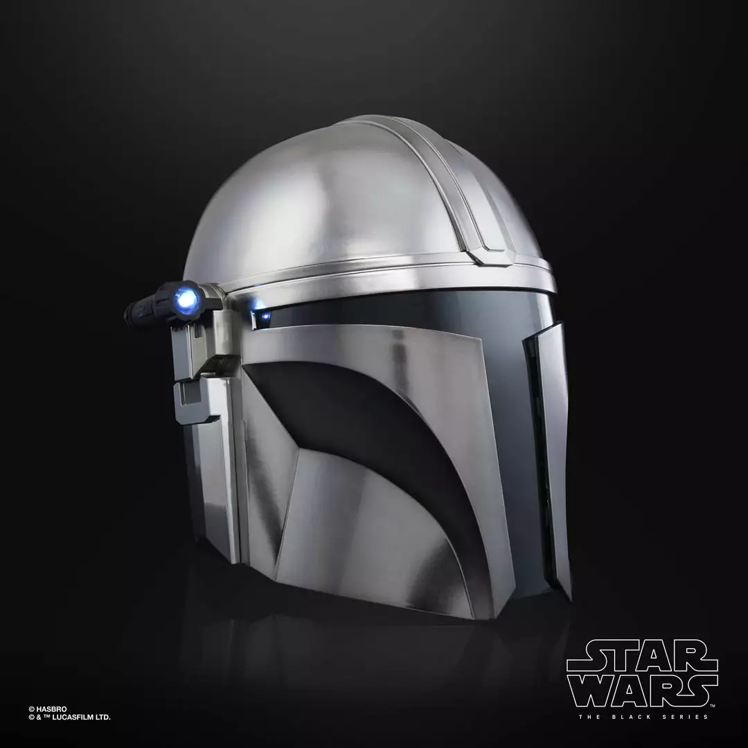 Star Wars The Black Series The Mandalorian Premium Helmet 7 Star Wars The Black Series The Mandalorian Premium Helmet