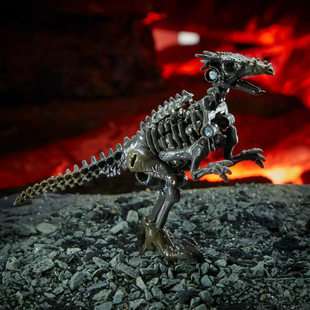 Transformers Generations War For Cybertron: Kingdom Core Class WFC-K3 Vertebreak 5 Transformers Generations War For Cybertron: Kingdom Core Class WFC-K3 Vertebreak