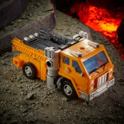 Transformers Generations War For Cybertron: Kingdom Deluxe WFC-K16 Huffer 19 Transformers Generations War For Cybertron: Kingdom Deluxe WFC-K16 Huffer