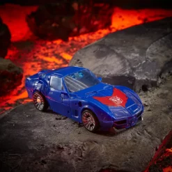 Transformers Generations War For Cybertron: Kingdom Deluxe WFC-K26 Autobot Tracks Back In Stock