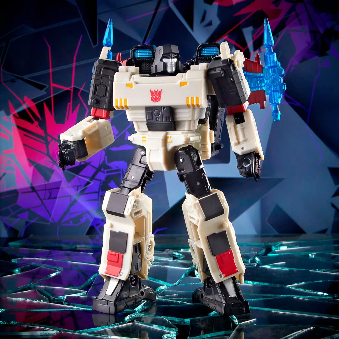 Transformers Generations Shattered Glass Collection Megatron & IDW’s Shattered Glass—Megatron (Exclusive Hasbro Pulse Variant Cover) Hasbro Pulse Exclusives 5 Transformers Generations Shattered Glass Collection Megatron & IDW’s Shattered Glass—Megatron (Exclusive Hasbro Pulse Variant Cover) Hasbro Pulse Exclusives