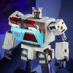 Transformers Generations Shattered Glass Collection Autobot Blaster & IDW’s Shattered Glass -- Blaster (Exclusive Hasbro Pulse Variant Cover) New 20 Transformers Generations Shattered Glass Collection Autobot Blaster & IDW’s Shattered Glass -- Blaster (Exclusive Hasbro Pulse Variant Cover) New